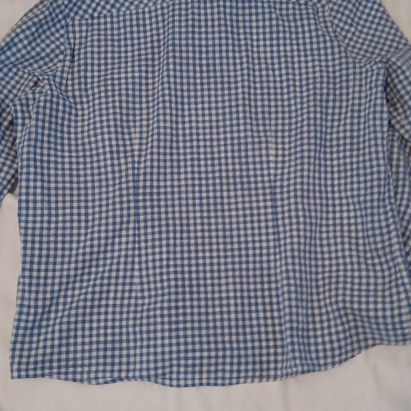 Long sleeve button down shirt - Picture 3 of 3